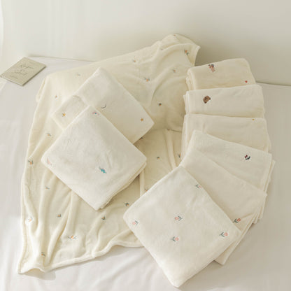 ✨ Ultra-Soft Bear Print Baby Blanket - Premium Cotton Coral Fleece