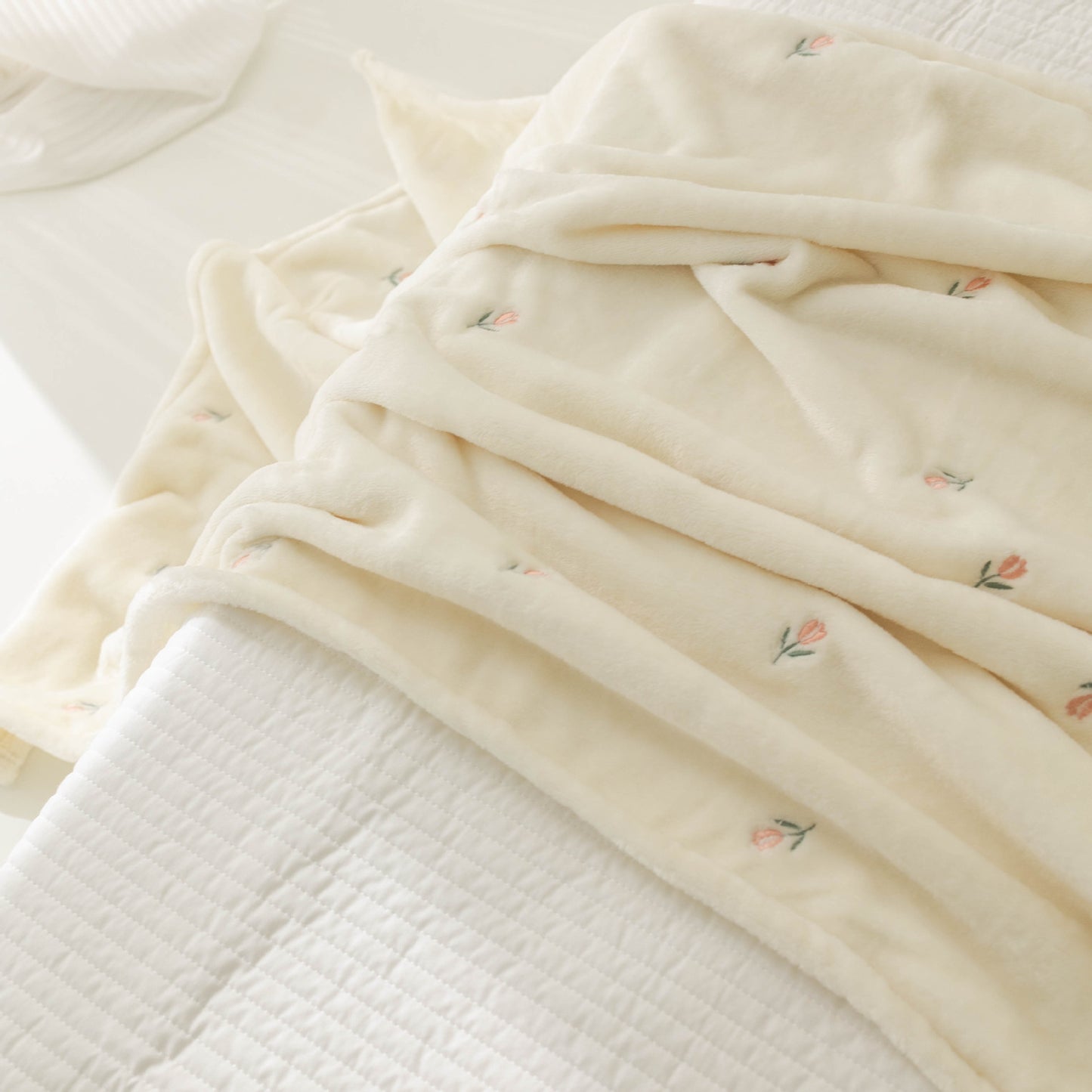✨ Ultra-Soft Bear Print Baby Blanket - Premium Cotton Coral Fleece